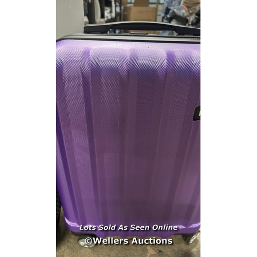 5373 - PRE-OWNED LUGGAGE: X2 INCL. TRIPP AND IT