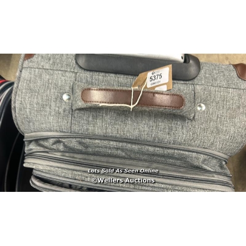 5375 - PRE-OWNED LUGGAGE: CHAPS