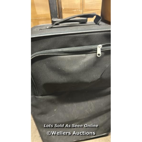 5382 - PRE-OWNED LUGGAGE: X2 INCL. ZONE