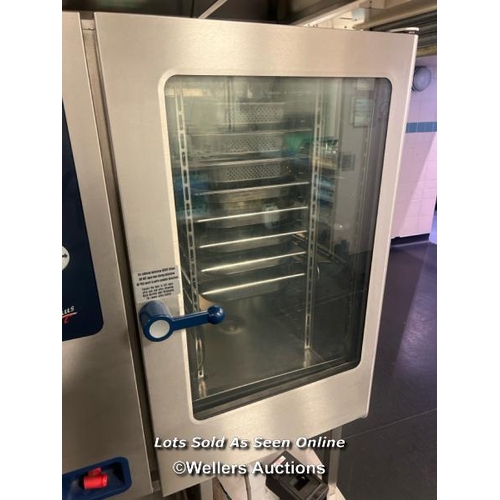 2035 - Eloma Genius T 10-11 Commercial Combi Oven, with x11 internal shelf spaces, x8 trays and front digit... 