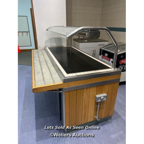 2068 - Refrigerated canteen serving station with overhead gantry light, electric, 136cm h x 190cm w x 107cm... 