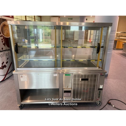 2071 - Moffat refrigerated display unit with x2 internal shelves and display lights, electric, damaged whee... 