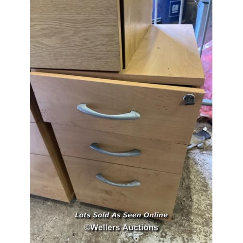 2075 - x3 sets of lockable drawers, x1 key only, 67cm h x 42cm w x 60cm d / Towerhead Farm, Towerhead, Banw... 