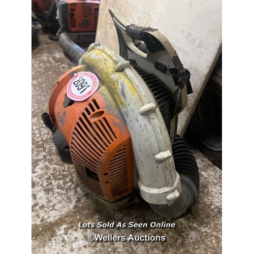 2091 - Stihl BR500 petrol backpack leaf blower / Towerhead Farm, Towerhead, Banwell, BS29 6PQ