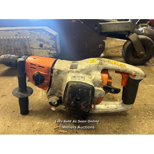 2092 - Stihl BT45 petrol hand held drill / Towerhead Farm, Towerhead, Banwell, BS29 6PQ