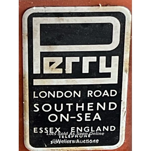 2119 - Vintage sack scales by Perry, London Road, Sounthend-on-Sea, historically used by trading standards,... 