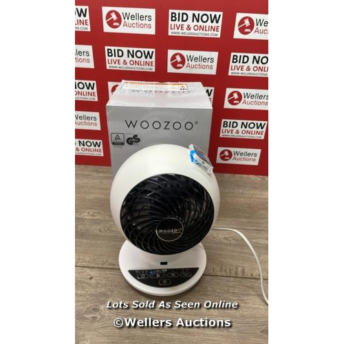 6047 - IRIS WOOZOO 5 SPEED FAN / POWERS UP / MINIMAL SIGNS OF USE / D20