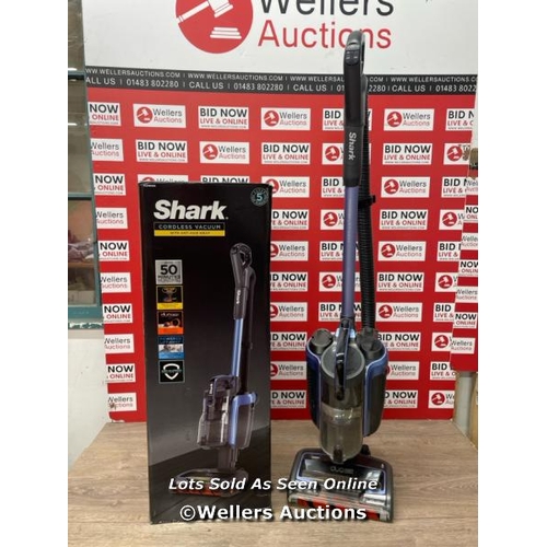 6077 - SHARK ICZ160UK CORDLESS UPRIGHT VACUUM CLEANER / POWERS UP / SIGNS OF USE / W3