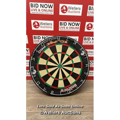 6104 - UNICORN ECLIPSE PRO BRISTLE DARTBOARD / MINIMAL SIGNS OF USE / D14