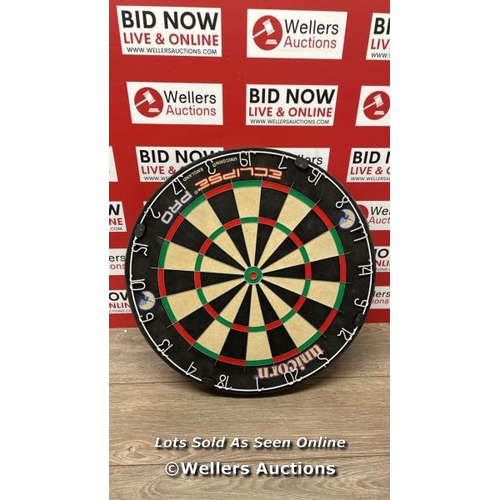 6105 - UNICORN ECLIPSE PRO BRISTLE DARTBOARD / MINIMAL SIGNS OF USE / D14