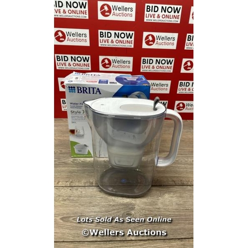 6115 - BRITA MAXTRA XL STYLE JUG / MINIMAL SIGNS OF USE / D16