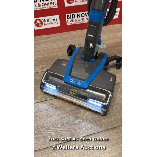 6659 - SHARK HZ400UKT CORDED STICK VACUUM / POWERS UP / SIGNS OF USE / P10