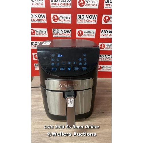 6665 - GOURMIA 6.7L DIGITIAL AIR FRYER / POWERS UP / SIGNS OF USE  / E42