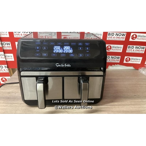 6699 - SUR LA TABLE AIR FRYER WITH X2 3.8L DRAWERS / POWERS UP / SIGNS OF USE  / E39