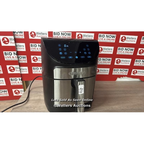 6712 - GOURMIA 6.7L DIGITIAL AIR FRYER / POWERS UP / SIGNS OF USE  / E57