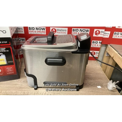 6727 - TEFAL OLEOCLEAN PRO DEEP FRYER FR804140 / POWERS UP / MINIMAL SIGNS OF USE  / A41