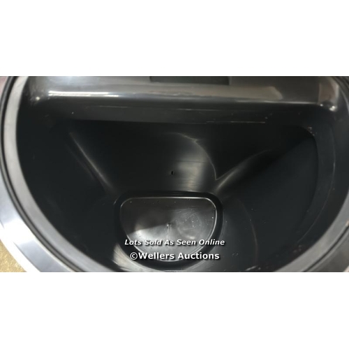 6731 - EKO STAINLESS STEEL SEMI-ROUND MOTION SENSOR BIN - 47L / SIGNS OF USE / W2