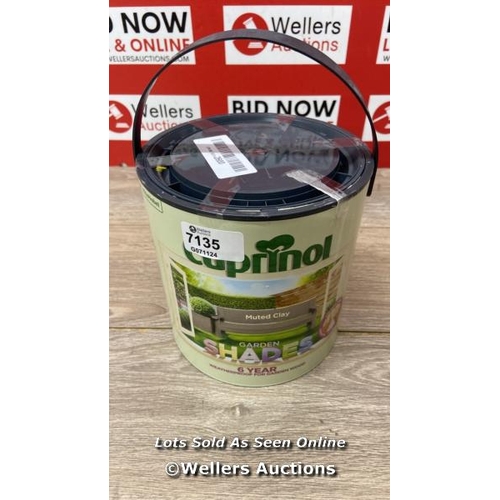 7135 - CUPRINOL 5122397 GARDEN SHADES EXTERIOR WOODCARE, MUTED CLAY, 2.5L / MINIMAL SIGNS OF USE  / F26