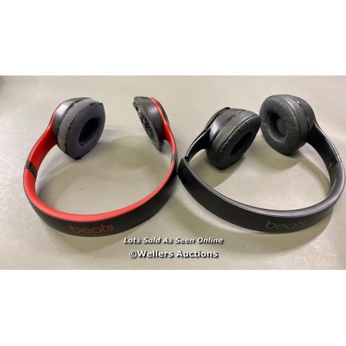 9530 - BEATS HEADPHONES SOLO 3 X2 - RED AND BLACK HEADPHONE FOAM DAMAGED