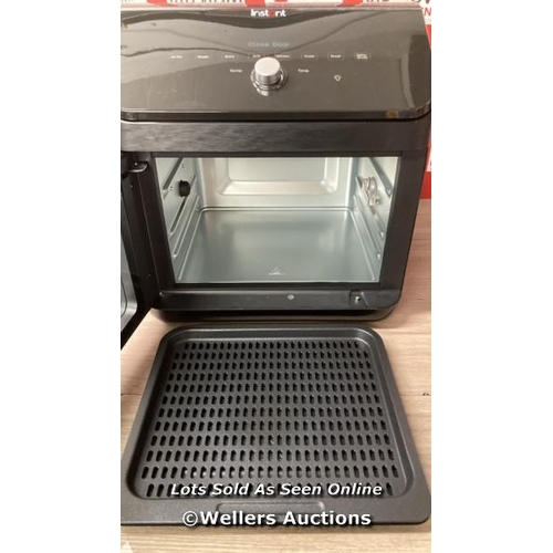 64 - INSTANT 13L GOURMET AIR FRYER OVEN / POWERS UP / MINIMAL IF ANY SIGNS OF USE / DAMAGE TO THE SIDE / ... 