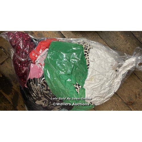 649 - BAG OF PRE OWNED LADIES CLOTHES