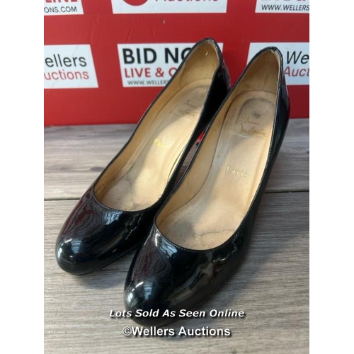 3218 - LADIES PRE-OWNED CHISTIAN LOUBOUTIN BLACK STILETTOS / EU SIZE 39 1/2  / G70