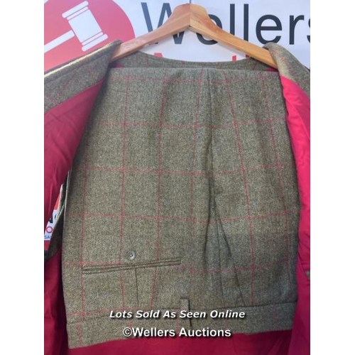 3226 - GENTS PRE-OWNED ALAN PAINE TWEED SHOOTING WAISTCOAT & TROUSERS / SIZE 5XL