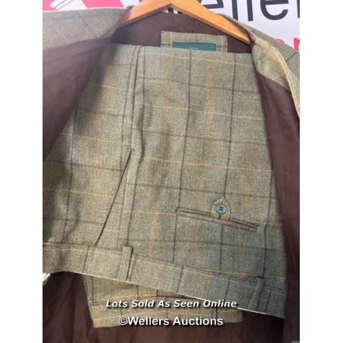 3227 - GENTS PRE-OWNED ALAN PAINE TWEED SHOOTING WAISTCOAT & TROUSERS / SIZE 5XL & 46W / TROUSERS HAVE TAGS... 