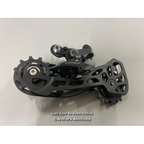 49 - SHIMANO REAR DERAILLEUR / T54