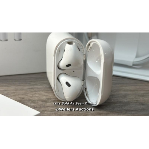 8279 - APPLE AIRPODS / 2ND GEN / WITH CHARGING CASE / MV7N2ZMA / SIGNS OF USE / CONNECTS AND PLAYS MUSIC / ... 