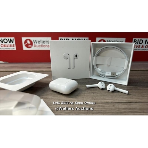 8280 - APPLE AIRPODS / 2ND GEN / WITH CHARGING CASE / MV7N2ZMA / MINIMAL, IF ANY SIGNS OF USE / CONNECTS AN... 