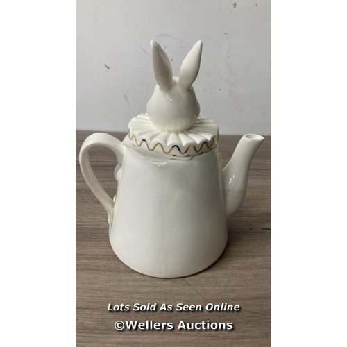 4003 - ALICE IN WONDERLAND TIME FOR TEA TEA POT / MINIMAL IF ANY SIGNS OF USE / ONE PACKET OF TEABAGS OPENE... 