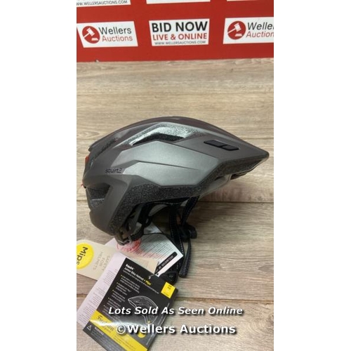 4101 - FREETOWN CHILDRENS BIKE HELMET / APPEARS NEW / B2