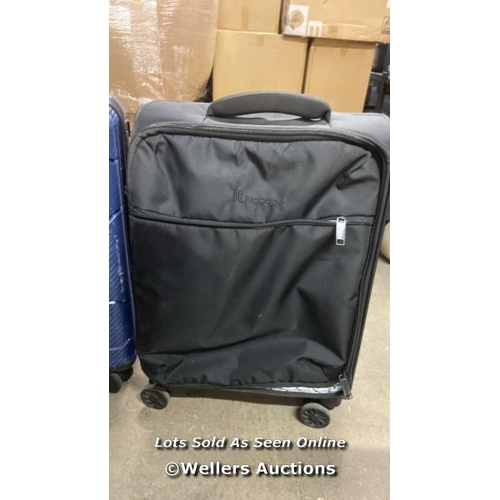 4875 - PRE OWNED LUGGAGE X2 INC. IT LUGGAGE  / G32