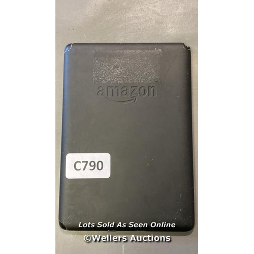 9596 - AMAZON KINDLE / BLACK - BACK DAMAGED