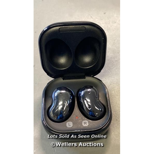 9680 - SAMSUNG WITH EARBUDS CASE/SOUND BY AKG / SM-R180 / SN: SMR180R