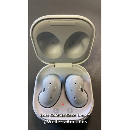 9684 - SAMSUNG EARBUDS WITH CASE / SM-R180 / SN: RF2RB0DQBOL