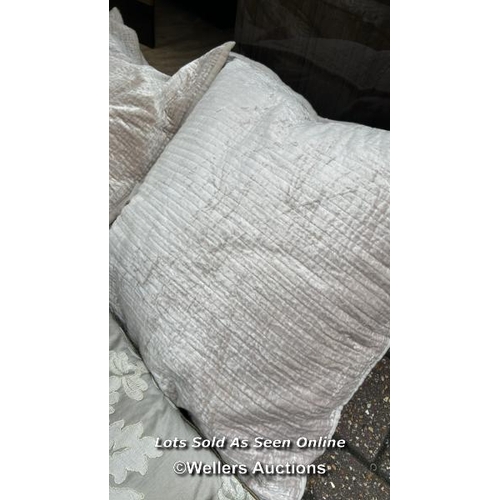 28 - Three boxes of assorted scatter cushions - NO VAT ON HAMMER / Container No: 50140