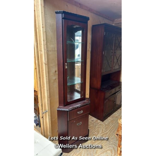 30 - A container of assorted reproduction furniture including display cabinets, bed bases, wicker chair, ... 