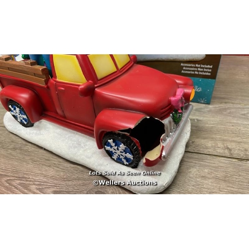 6040 - DISNEY CHRISTMAS TRUCK / POWERS UP / BROKEN  / SEE IMAGES / C36