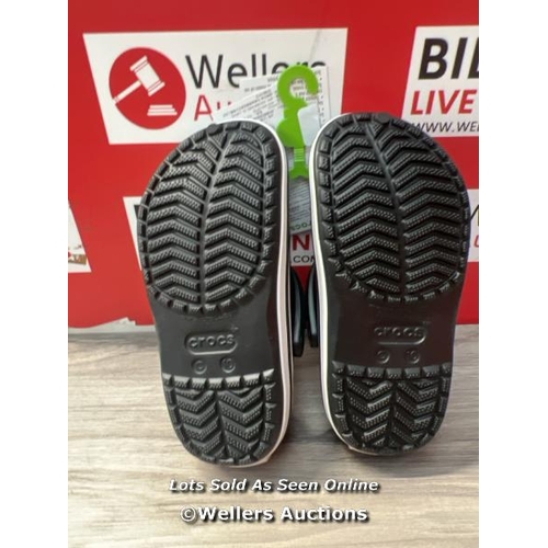 6516 - CHILDRENS NEW CROCS - BLACK - C10 / H65