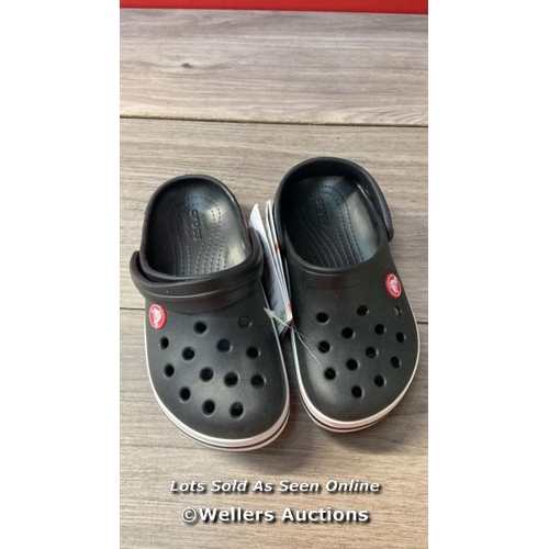 6520 - CHILDRENS NEW CROCS - BLACK - C11 / H65