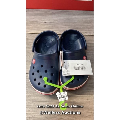 6525 - CHILDRENS NEW CROCS - BLUE - J2 / H65