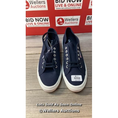 6552 - LADIES NEW SUPERGA TRANERS - UK 9.5 / G4