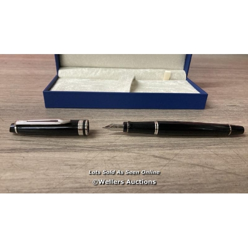 8553 - WATERMAN EXPERT FOUNTAIN PEN | GLOSS BLACK WITH CHROME TRIM | MEDIUM NIB | GIFT BOX / APPEARS NEW IN... 