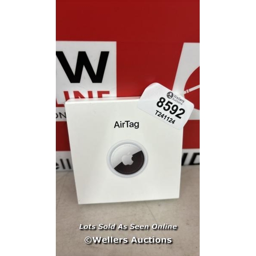 8592 - APPLE AIRTAG. TRACK YOUR KEYS, WALLET, LUGGAGE, BACKPACK. REPLACEABLE BATTERY. WATER-RESISTANT. ONE-... 