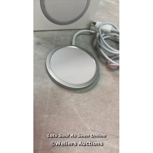 8605 - APPLE MAGSAFE CHARGER / MINIMAL SIGNS OF USE - SEE IMAGES FOR CONDITION GUIDE / E38 [COLLECTION FROM... 