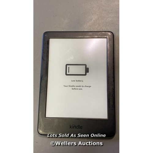 9561 - AMAZON KINDLE - MODEL: I9G29R - POWERS UP