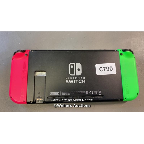 9614 - PRE OWNED NINTENDO SWITCH/ MODEL HAC-001 / SN: HAJ9500149477 WITH CONTROLLER X2 + CASE