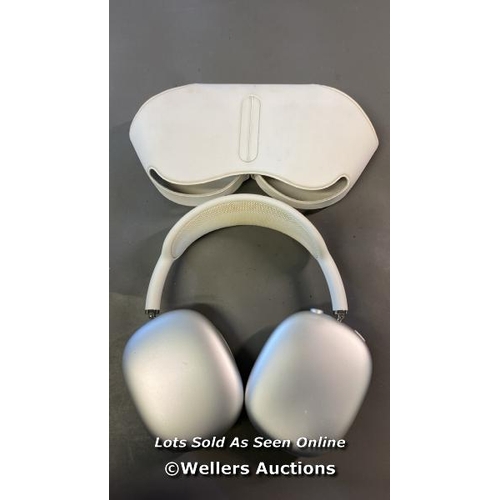 9619 - PRE OWNED APPLE HEADPHONE / MODEL A2096/ R-41177300/ HOY3355030BPPH5AV  WITH CASE - WHITE